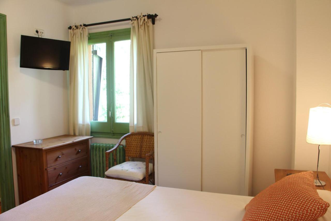 Hostal L'Ou De Reig مونتسيني المظهر الخارجي الصورة