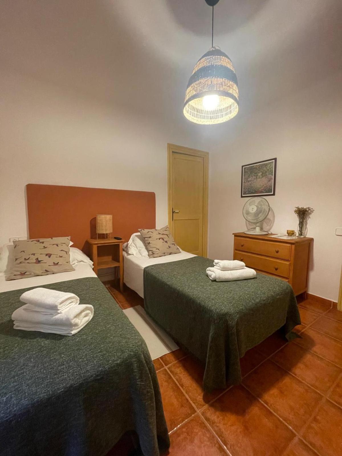 Hostal L'Ou De Reig مونتسيني المظهر الخارجي الصورة