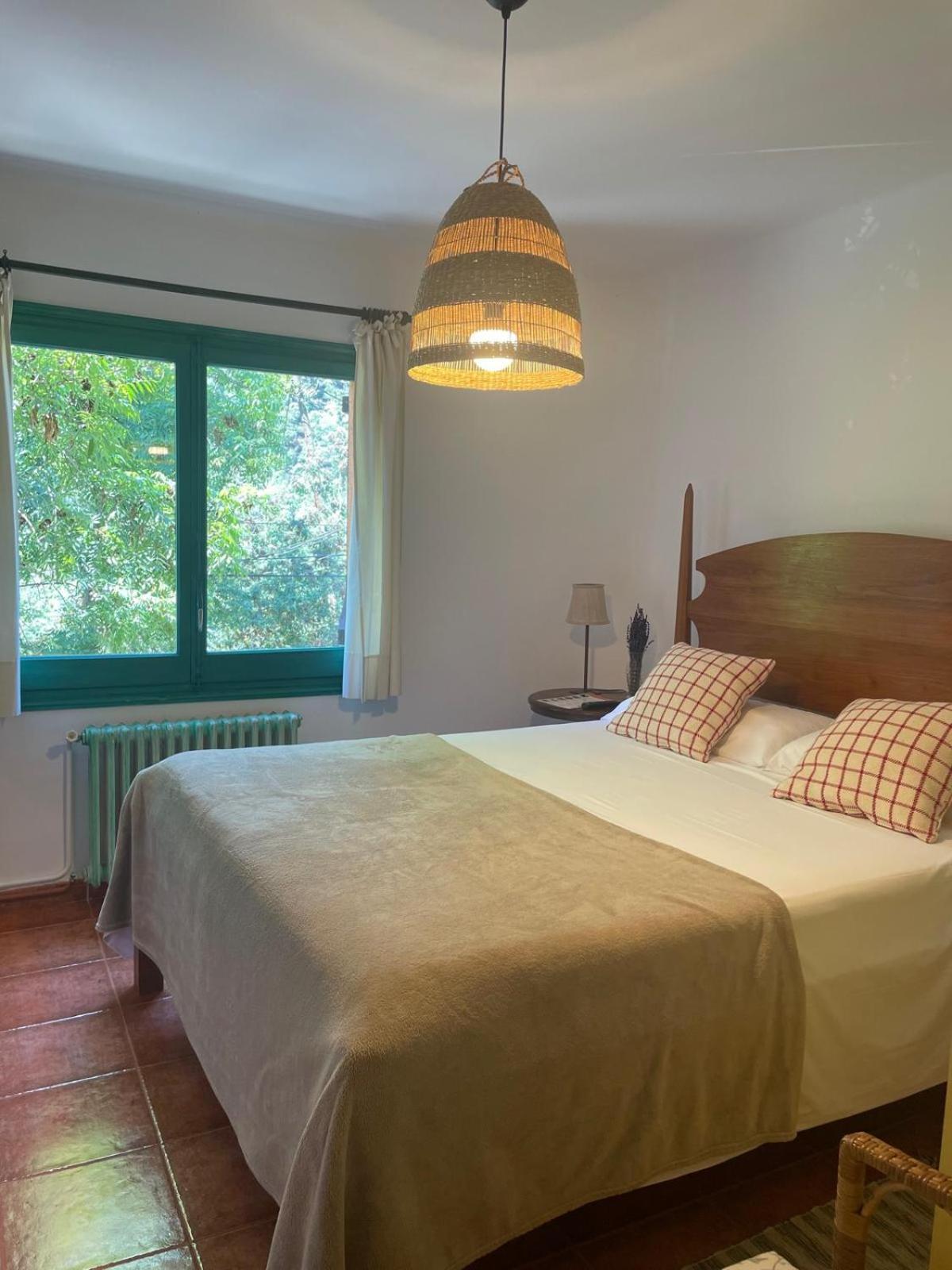 Hostal L'Ou De Reig مونتسيني المظهر الخارجي الصورة