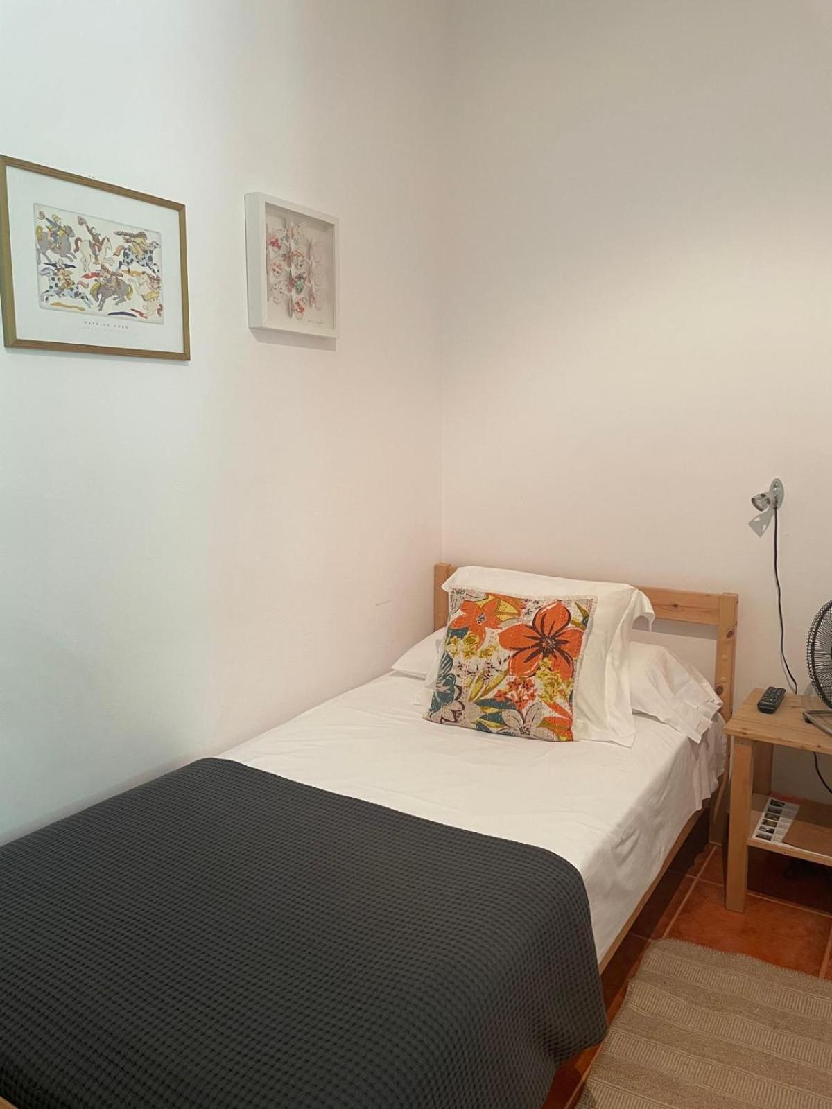 Hostal L'Ou De Reig مونتسيني المظهر الخارجي الصورة