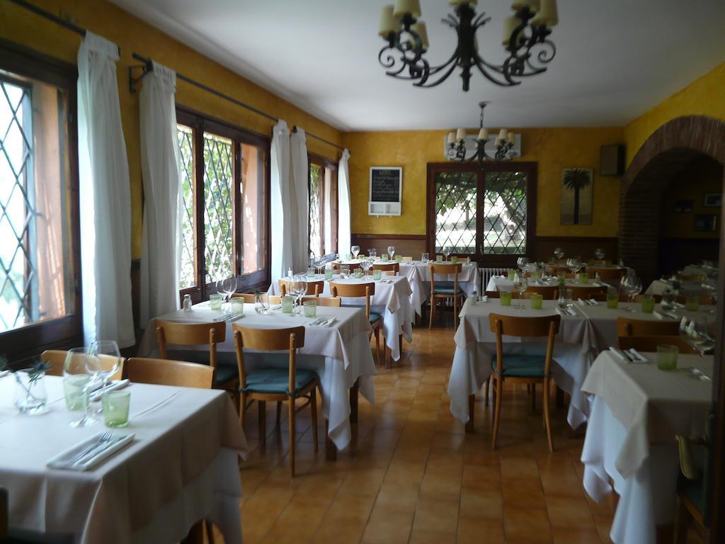Hostal L'Ou De Reig مونتسيني المظهر الخارجي الصورة