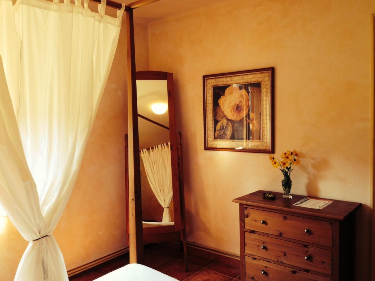 Hostal L'Ou De Reig مونتسيني المظهر الخارجي الصورة